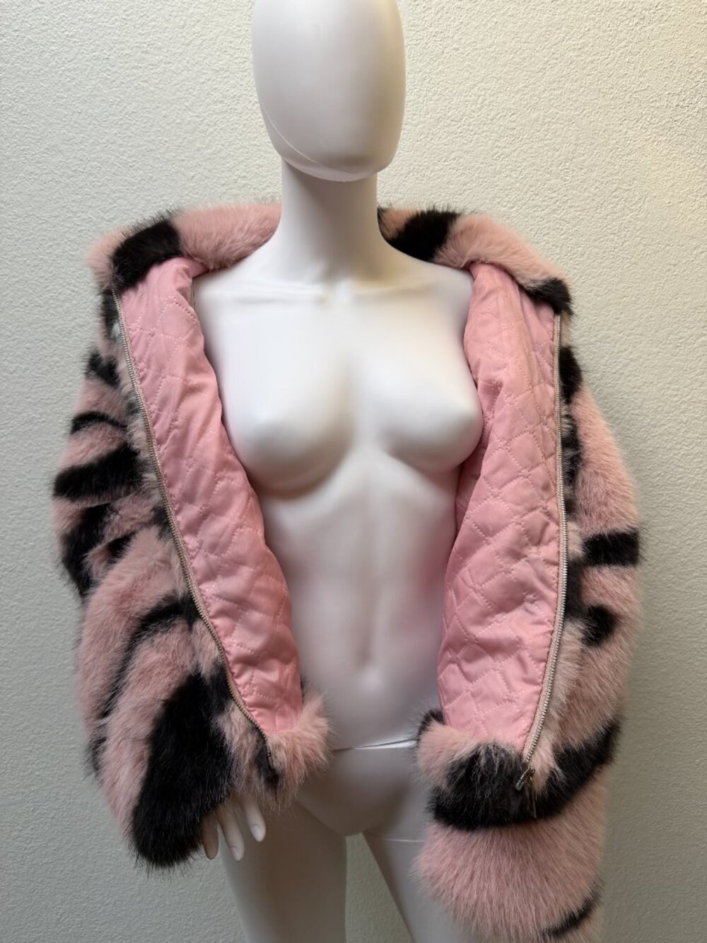 SUPER Soft Pink & Black Animal Print Plush Faux Fur Zebra Coat - Picture 8 of 16